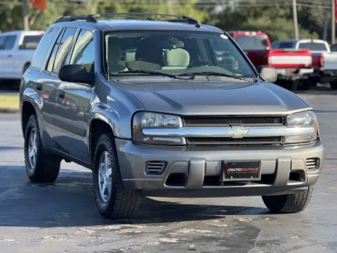 Photos of 2005 Chevrolet TrailBlazer LS for sale in Alvin, TX at Auto Boutique Texas