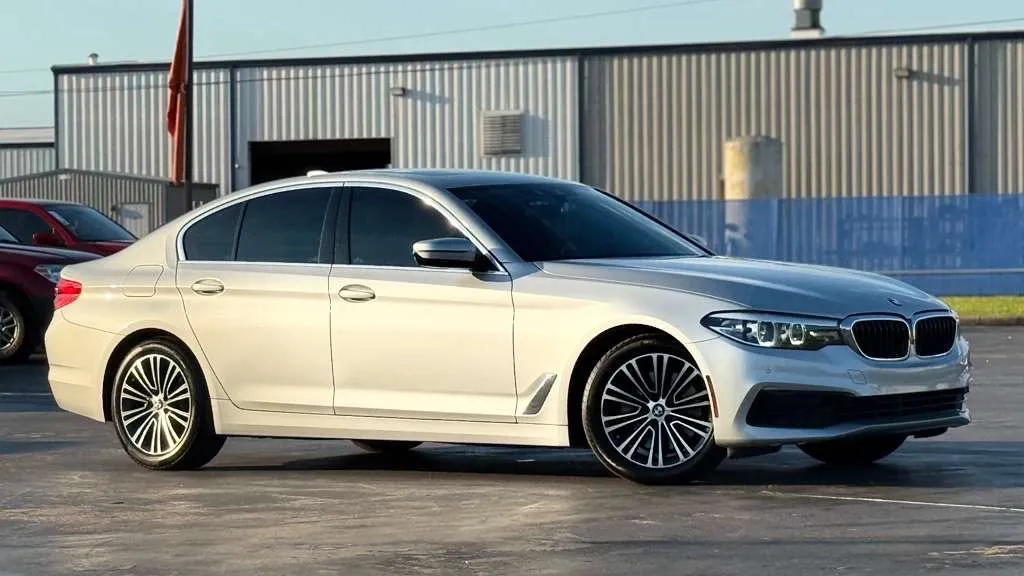 Silver 2019 BMW 5 Series 530i for sale in Alvin, TX