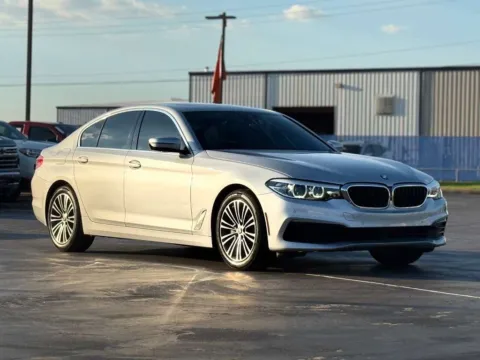 Photos of 2019 BMW 5 Series 530i for sale in Alvin, TX at Auto Boutique Texas
