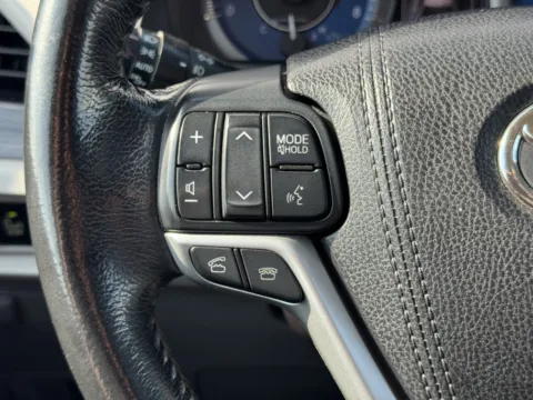 More photos of 2016 Toyota Sienna XLE at Auto Boutique Texas, TX