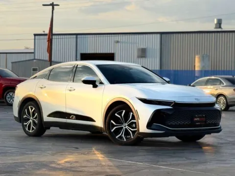 Photos of 2023 Toyota Crown XLE for sale in Alvin, TX at Auto Boutique Texas