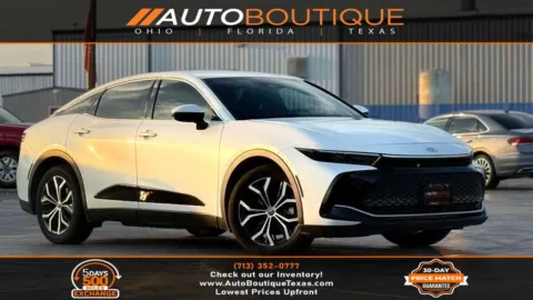 White 2023 Toyota Crown XLE for sale in Alvin, TX