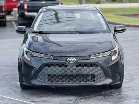 More photos of 2021 Toyota Corolla LE at Auto Boutique Texas, TX