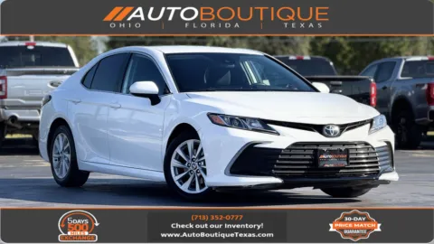 White 2022 Toyota Camry LE for sale in Alvin, TX