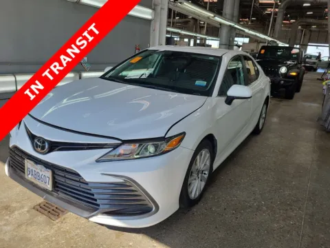 White 2022 Toyota Camry LE for sale in Alvin, TX