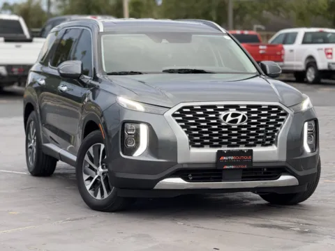 Photos of 2022 Hyundai Palisade SEL for sale in Alvin, TX at Auto Boutique Texas