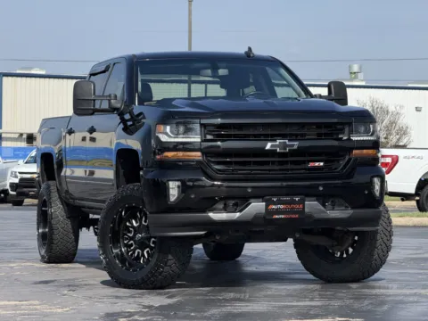 Photos of 2018 Chevrolet Silverado 1500 LT for sale in Alvin, TX at Auto Boutique Texas