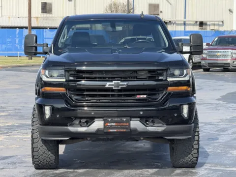 More photos of 2018 Chevrolet Silverado 1500 LT at Auto Boutique Texas, TX
