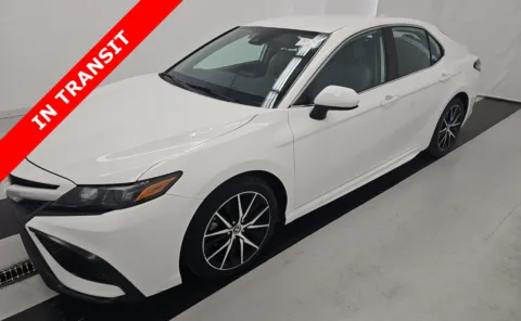 White 2021 Toyota Camry SE for sale in Alvin, TX