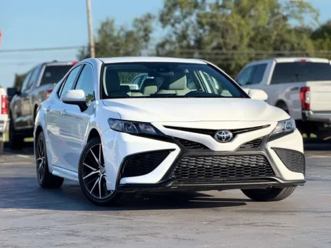 Photos of 2021 Toyota Camry SE for sale in Alvin, TX at Auto Boutique Texas