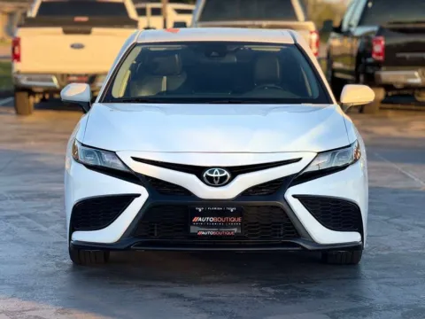 More photos of 2021 Toyota Camry SE at Auto Boutique Texas, TX