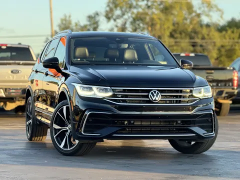 Photos of 2022 Volkswagen Tiguan SEL R-Line for sale in Alvin, TX at Auto Boutique Texas