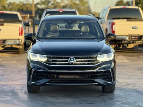 More photos of 2022 Volkswagen Tiguan SEL R-Line at Auto Boutique Texas, TX
