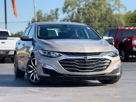 Photos of 2022 Chevrolet Malibu RS for sale in Alvin, TX at Auto Boutique Texas