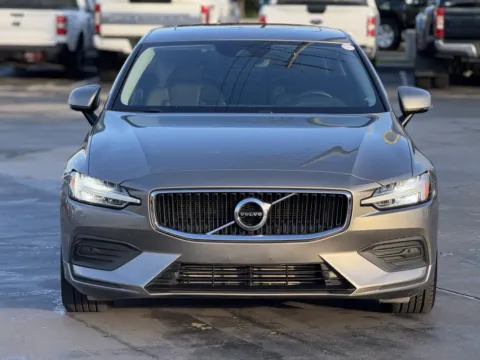 More photos of 2020 Volvo S60 Momentum at Auto Boutique Texas, TX