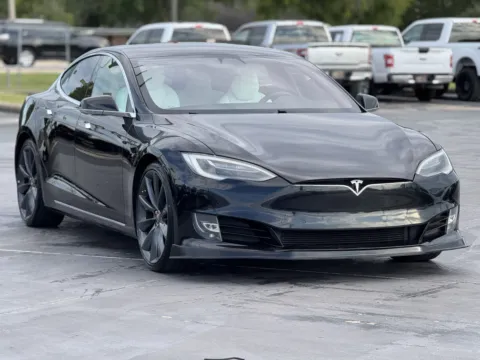 Photos of 2017 Tesla Model S P100D for sale in Alvin, TX at Auto Boutique Texas