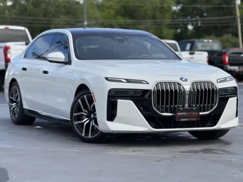 Photos of 2025 BMW 7 Series 740i for sale in Alvin, TX at Auto Boutique Texas