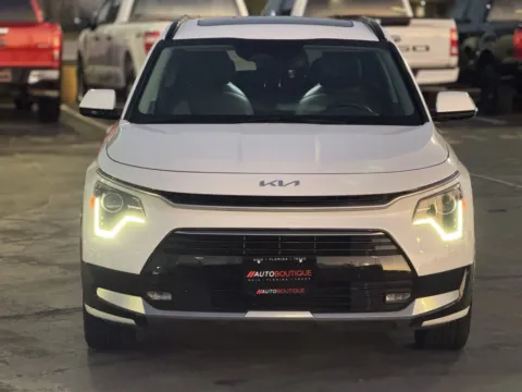 More photos of 2024 Kia Niro EX Touring at Auto Boutique Texas, TX