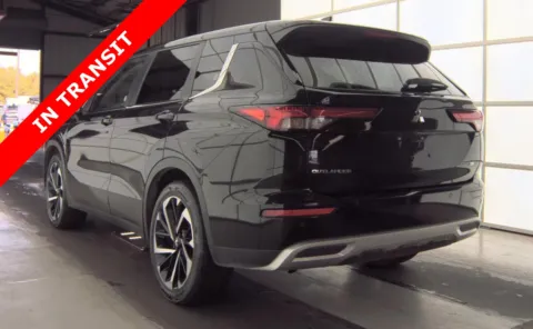 More photos of 2024 Mitsubishi Outlander SE Black Edition at Auto Boutique Texas, TX