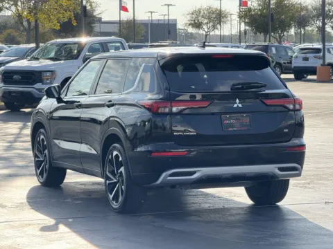 More photos of 2024 Mitsubishi Outlander SE Black Edition at Auto Boutique Texas, TX