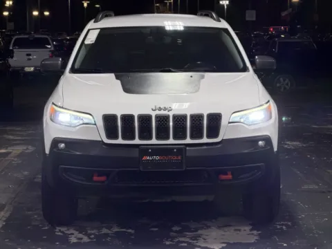More photos of 2019 Jeep Cherokee Trailhawk at Auto Boutique Texas, TX
