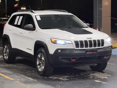 Photos of 2019 Jeep Cherokee Trailhawk for sale in Alvin, TX at Auto Boutique Texas