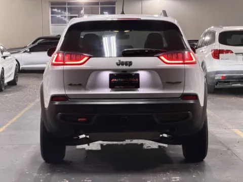 More photos of 2019 Jeep Cherokee Trailhawk at Auto Boutique Texas, TX