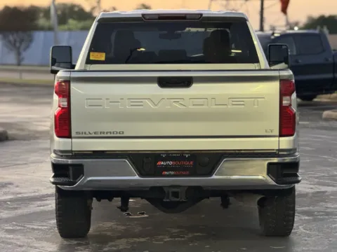 More photos of 2021 Chevrolet Silverado 2500HD LT at Auto Boutique Texas, TX