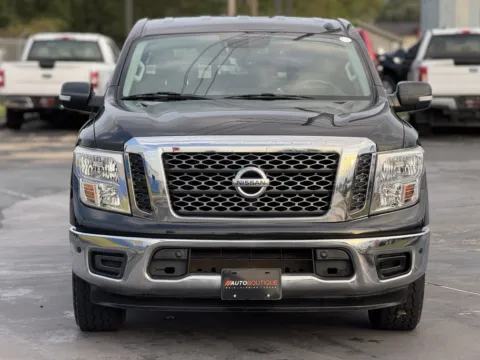 More photos of 2018 Nissan Titan SV at Auto Boutique Texas, TX