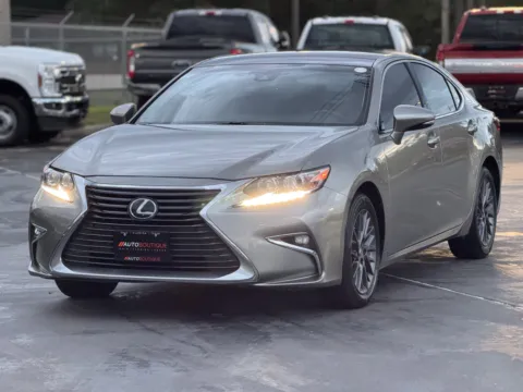 Another view of 2018 Lexus ES 350 for sale in Alvin, TX at Auto Boutique Texas