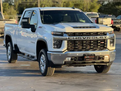 Photos of 2022 Chevrolet Silverado 2500HD LT for sale in Alvin, TX at Auto Boutique Texas