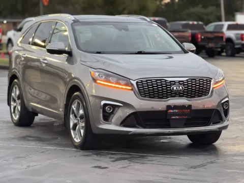Photos of 2019 Kia Sorento SX V6 for sale in Alvin, TX at Auto Boutique Texas