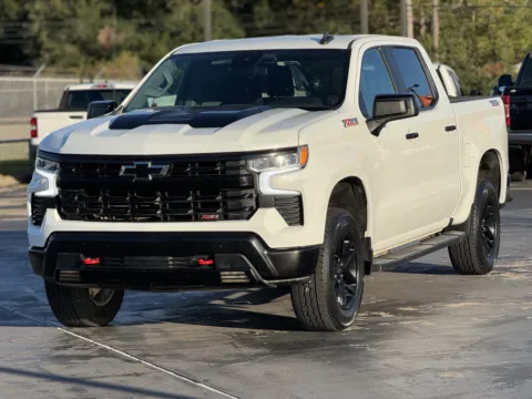 Another view of 2023 Chevrolet Silverado 1500 LT Trail Boss for sale in Alvin, TX at Auto Boutique Texas