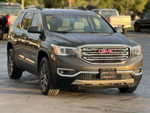 Photos of 2019 GMC Acadia SLT for sale in Alvin, TX at Auto Boutique Texas