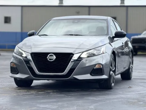 Another view of 2022 Nissan Altima 2.5 SR for sale in Alvin, TX at Auto Boutique Texas