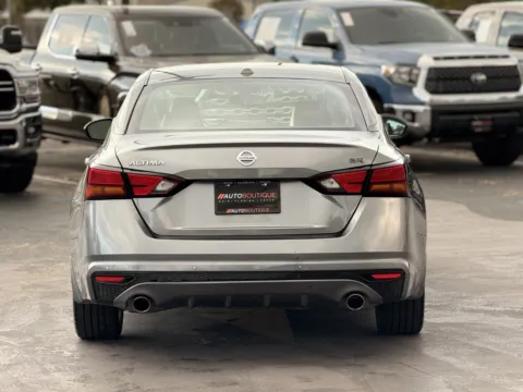 More photos of 2022 Nissan Altima 2.5 SR at Auto Boutique Texas, TX