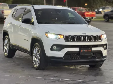Photos of 2025 Jeep Compass Latitude for sale in Alvin, TX at Auto Boutique Texas