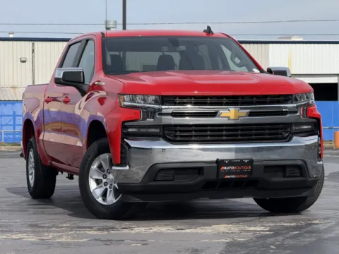 Another view of 2020 Chevrolet Silverado 1500 LT for sale in Alvin, TX at Auto Boutique Texas
