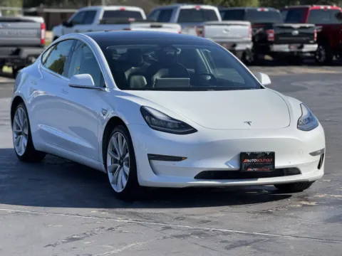 Photos of 2019 Tesla Model 3 Long Range for sale in Alvin, TX at Auto Boutique Texas