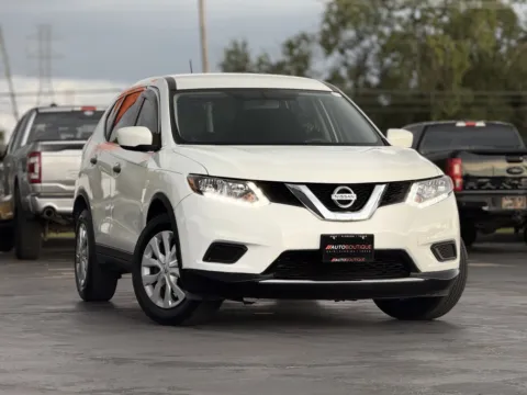 Photos of 2016 Nissan Rogue S for sale in Alvin, TX at Auto Boutique Texas