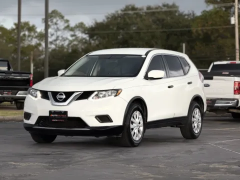 Another view of 2016 Nissan Rogue S for sale in Alvin, TX at Auto Boutique Texas