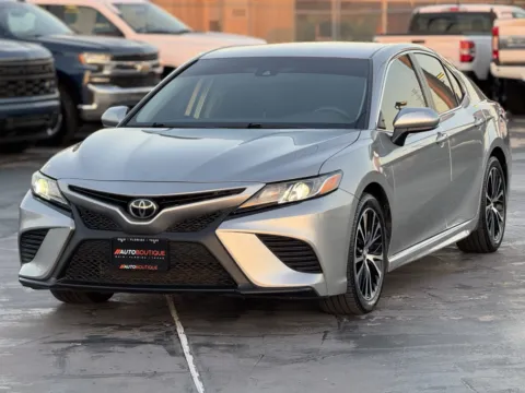 Another view of 2019 Toyota Camry SE for sale in Alvin, TX at Auto Boutique Texas