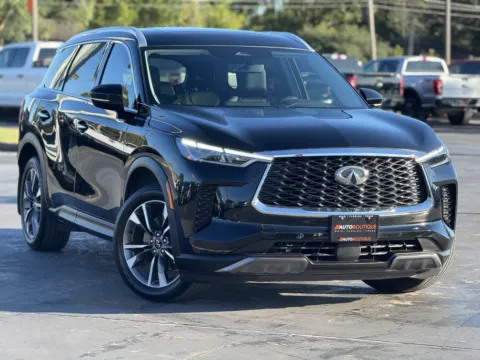 Photos of 2024 INFINITI QX60 LUXE for sale in Alvin, TX at Auto Boutique Texas