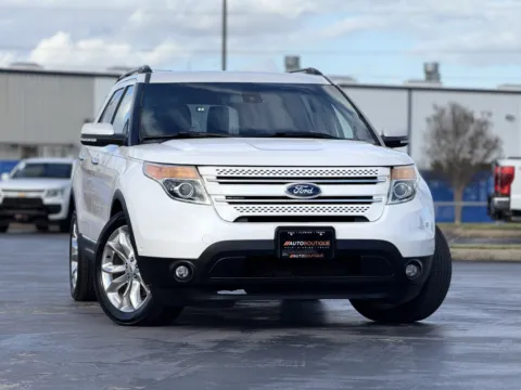 Photos of 2015 Ford Explorer Limited for sale in Alvin, TX at Auto Boutique Texas