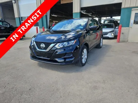 Black 2021 Nissan Rogue Sport S for sale in Alvin, TX