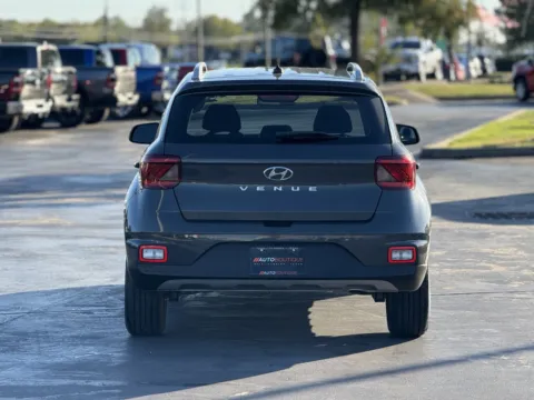 More photos of 2023 Hyundai Venue SEL at Auto Boutique Texas, TX
