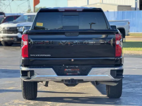 More photos of 2020 Chevrolet Silverado 1500 LT at Auto Boutique Texas, TX