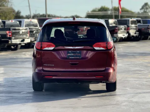 More photos of 2017 CHRYSLER PACIFICA T Touring at Auto Boutique Texas, TX