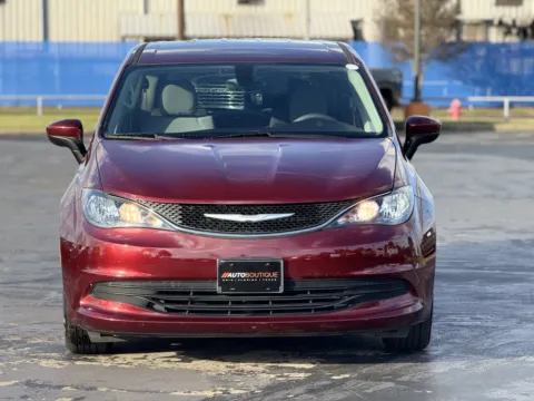 More photos of 2017 CHRYSLER PACIFICA T Touring at Auto Boutique Texas, TX