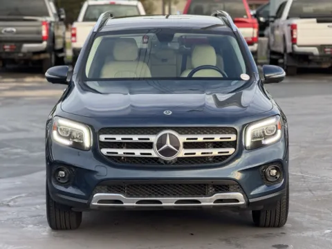More photos of 2021 Mercedes-Benz GLB 250 at Auto Boutique Texas, TX